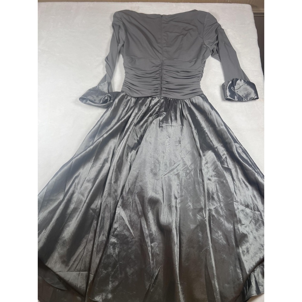 Jessica Howard Dress Womens 4 Silver Satin Ruched V Neck Long Sleeve Maxi Gown - Picture 10 of 16